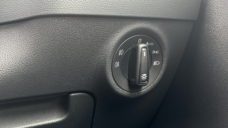 Skoda Karoq 1.5 TSI SE Drive 5dr DSG Petrol Estate